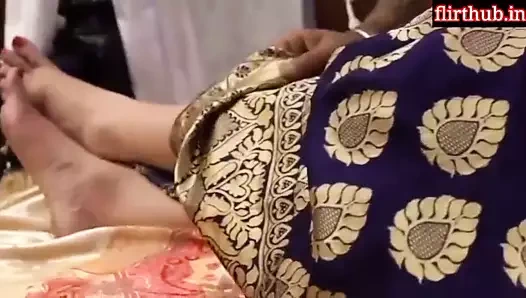 Yeni evli karısı ki erkek kardeş ne ​​yatakta tod chudai kari