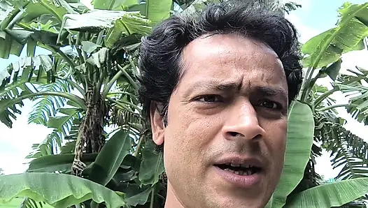 Pooja'nın amcığı sikişiyor