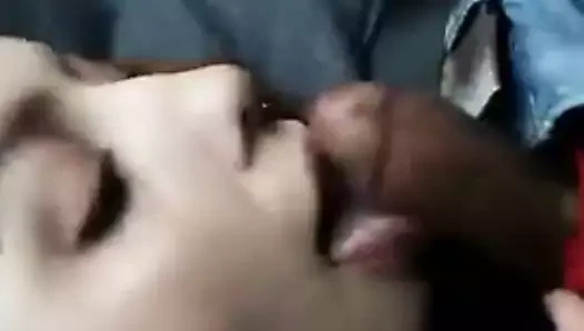 putita de tijuana mamando verga