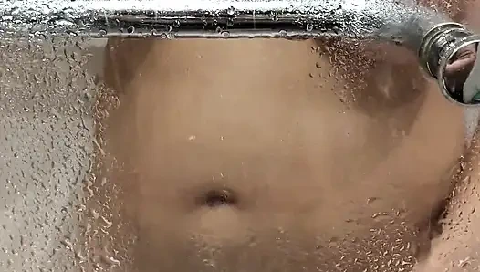 Büyük memeli üvey kız kardeş