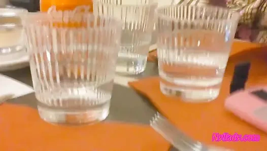 Pizzacıda erkek delisi sallanıyor