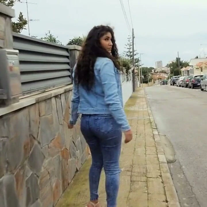 Halka açık pikaplar - büyük memeli sikli latin büyük yarak alıyor bakış açısı