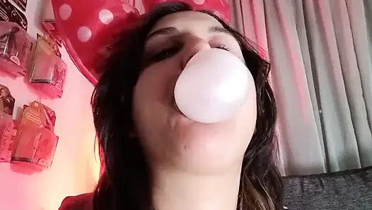 Baloncuk pisliği yapıyor - minnie kıyafeti - tavşan tezgahçı