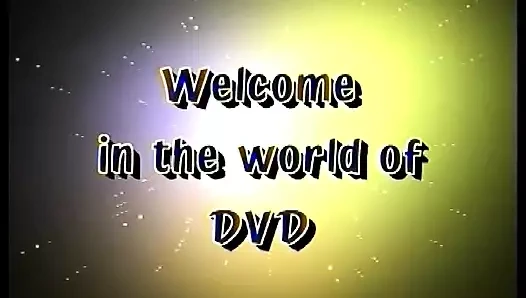 Yaşlı ve genç iki yaşlı komşu genç güzeli sikiyor.