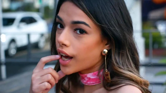 Tushyraw, ne olursa olsun ağzını açmaya doyamıyor