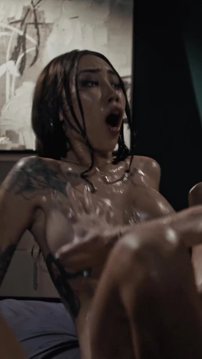 Zihin kontrolü seksi - Asyalı parazit