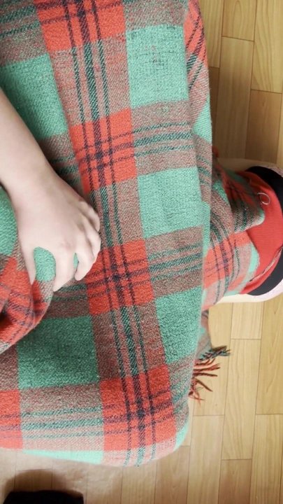 "Utangaç komşum battaniyenin altında oral seks yapıyor" dan çarpıcı an