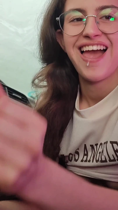 Yağmur fırtınası sırasında 4k oral seks