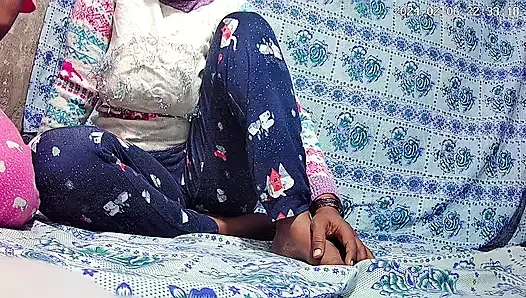 Sirlank oğlan ve kız odada seks yapıyor