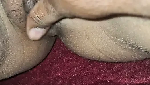 Mere Pati Ne Meri Chut Ragad Ragad Kar Mujhe Maza Diya