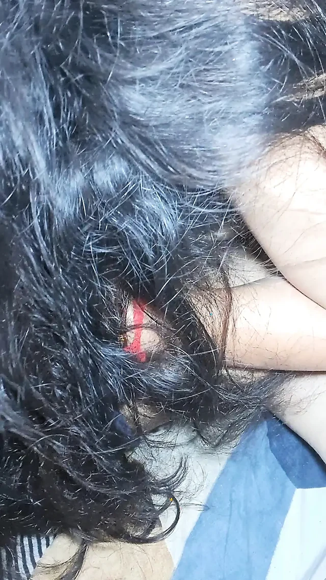 Sunni bhabhi ile anal iş, ateşli Hintli ev kadını siki emiyor