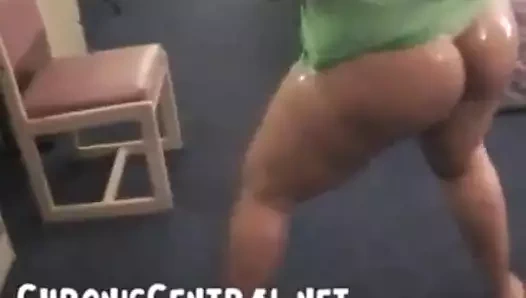 Walmart ve Taco Bell'de tanıştığım bu zenci Meksikalı sürtüğü sikiyorum