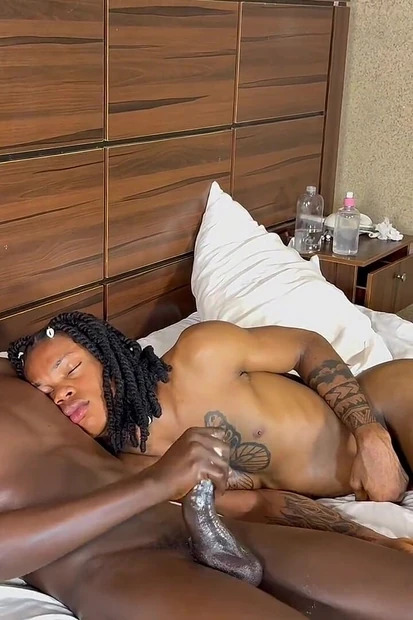 Трахнули с охранником на его дежурном посту