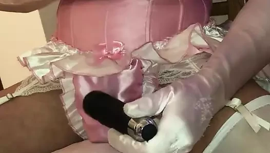 Korkak sürtme içinde fırfırlı korkak külot dinleme için ustanın aşağılama