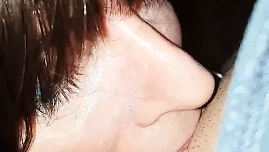 L'orale yüze boşalma