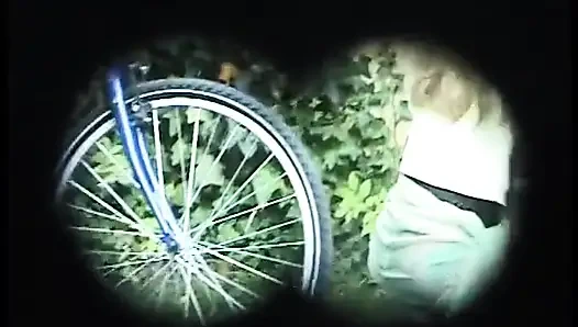 Bisiklet yolculuğu sportif bir sikişle bitiyor!