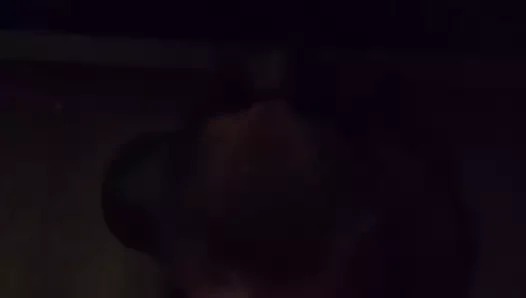 Ev partisi darbe iş eşleşen fahişeler kırmızı ve yeşim