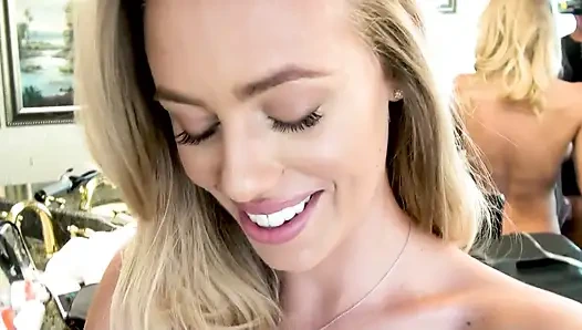 Sevimli sarışın genç model amatör seks kaseti