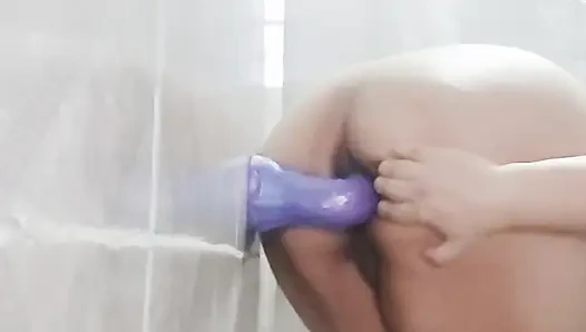 MILF Olgun üvey anne, 9.1'ine kocaman bir penis koyacak birini arıyor