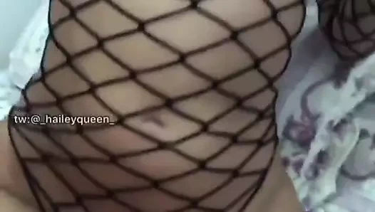 Ağ vücut uzun kırmızı tırnak sahte memeler kızdırmak