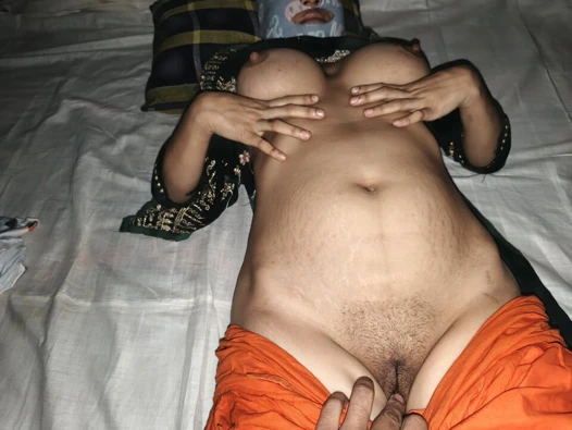 DESHI CUTE INDIAN VILLAGE GIRL HARDCORE FUCKING BY YOUNG STEPBROTHER, INDIAN STEPBROTHER AND STEPSISTER SEX VIDEO.