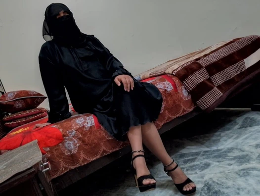 Hintli güzel Müslüman tesettürlü kız