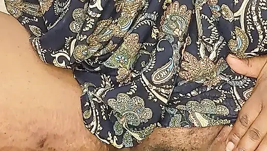 Arabian mom trying to squirt in her bedroom