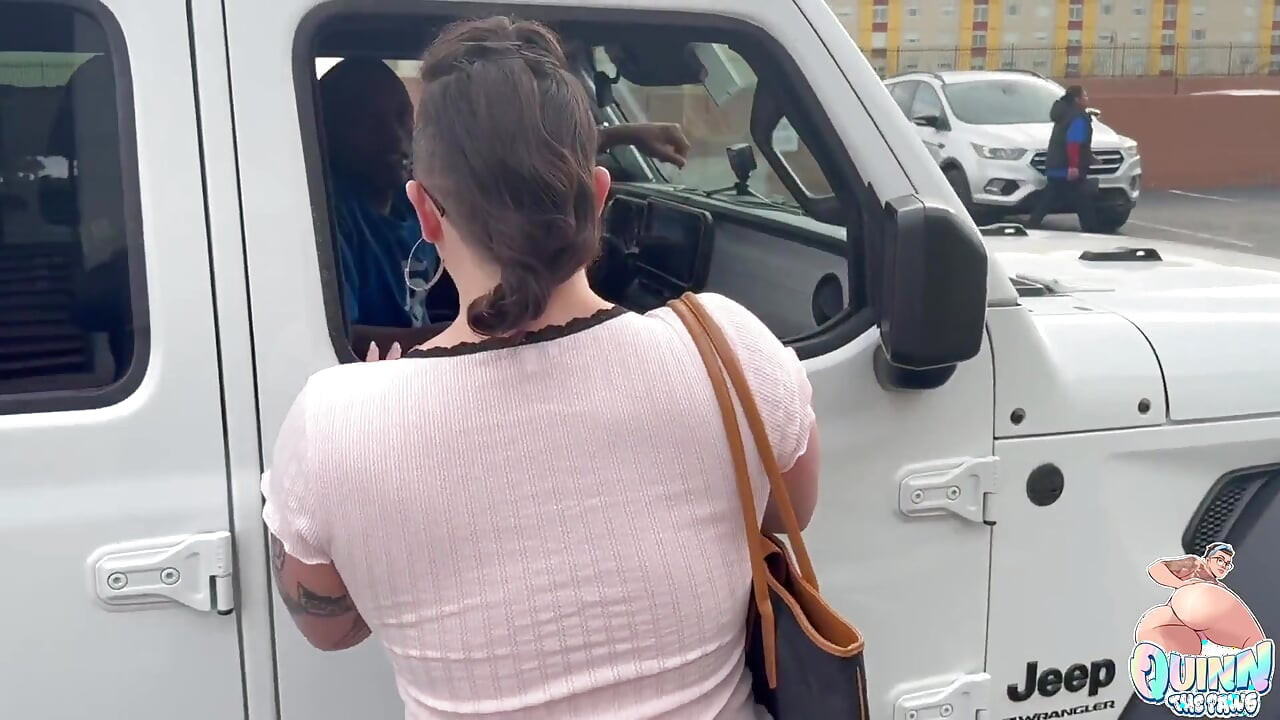 Quinn Marie taksi şoförü Cory Strokes'i baştan çıkarıyor