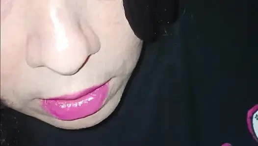 Kadın kılıklı itiraf ediyor