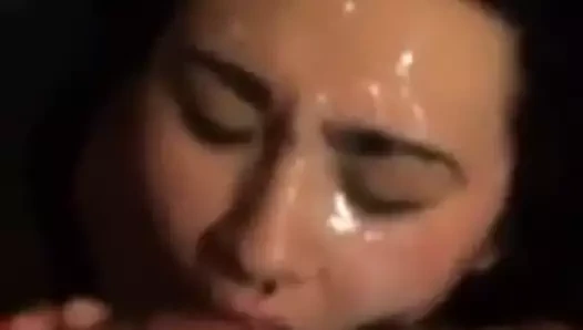 Çift masturbasyon ve boşalmak atış üzerinde chav