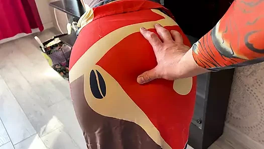 Elbise olgun bir bayanın anal seks yapmasını engellemez