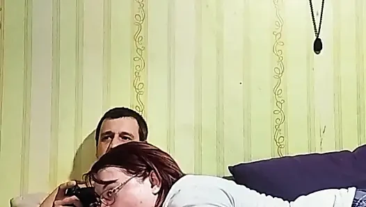 Üvey kız kardeşin meydan okuması oyunun ilk seviyesini geçti