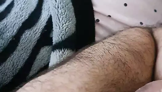 Lübnanlı kızın meme ucu sekse hazırlanırken gömleğinden çıktı