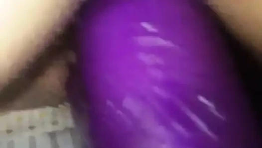 Karımın amını oynuyor