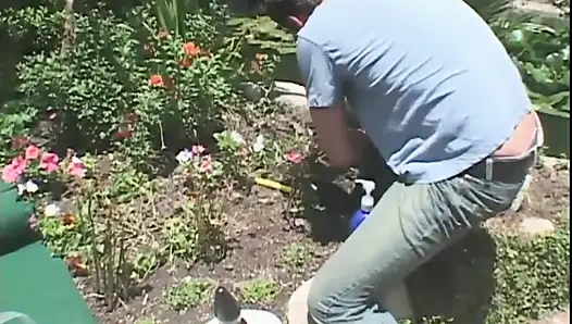 Ateşli gençlerle anal üçlü seks