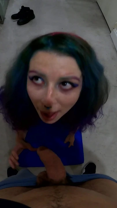 Обязательно поделенный момент из "Фрика аргентинца с большой белой задницей трахают в спортзале - Meriandheavy"