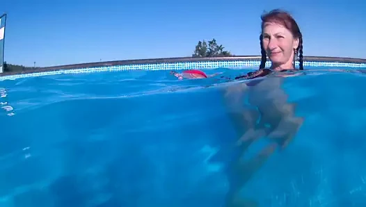 Khvalynsk termal banyolarının havuzunda