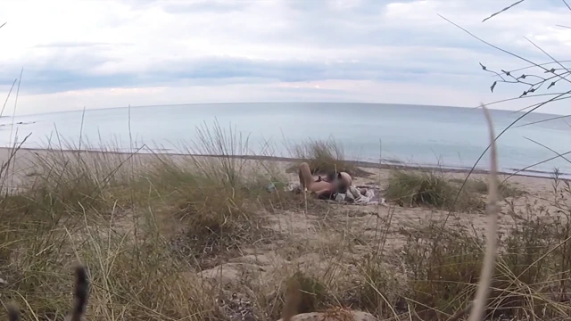 Fransız öğretmen sürtük çıplak plajda amatör sakso çekiyor yabancıyla boşalma - misscreamy