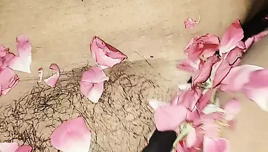 Büyük memeli Hintli kız erkek arkadaşıyla sekse hazır