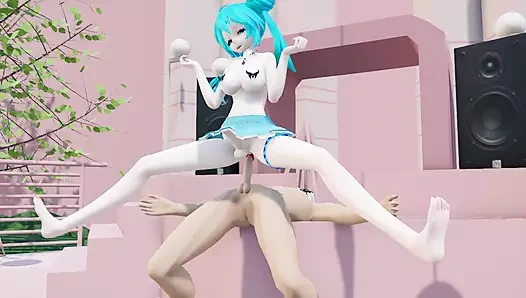 Bir hile ile bir kız arkadaşla çok sert seks (kız arkadaşımın bir siki var), daha fazlasını istiyor.