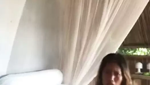 oynuyor ile ona kedi
