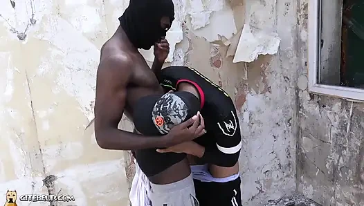 CITEBEUR.com - Handsome black guy with balaclava gets fucked by a dominant Arab