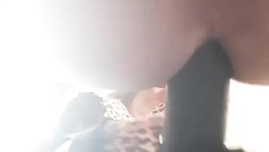 Kocası derine alıyor