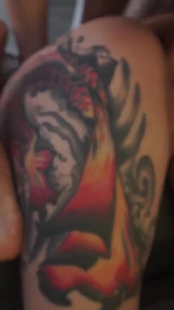 Волнующий момент из "Я кончаю на великолепные груди моей одноклассницы"