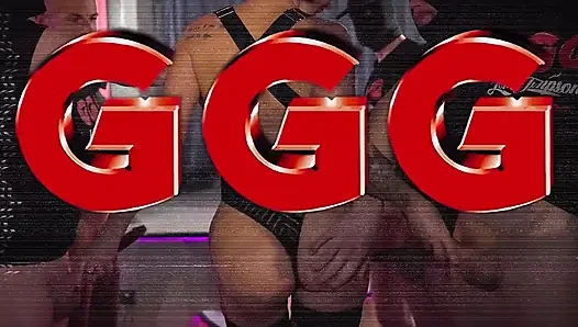 Azgın Orospu Çok Penis Çekiç Çeker