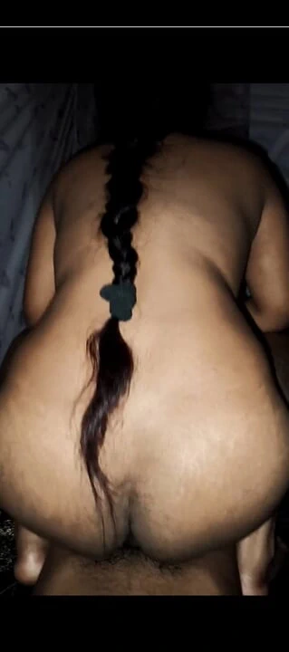 'Meri Biwi' şarkısında, arkadaşımın kocası eve döndü