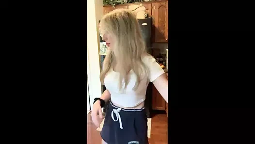 Sıcak harvard' 21 kızı kek yapıyor