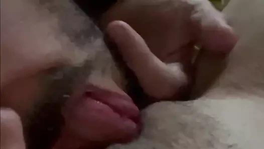 Yalamak benim küçük kedi ve sikme beni sert