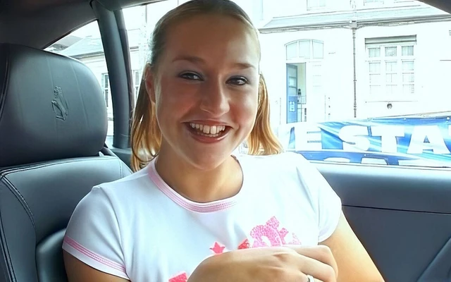 Мания баттмии (в шикарном видео) с Sammi