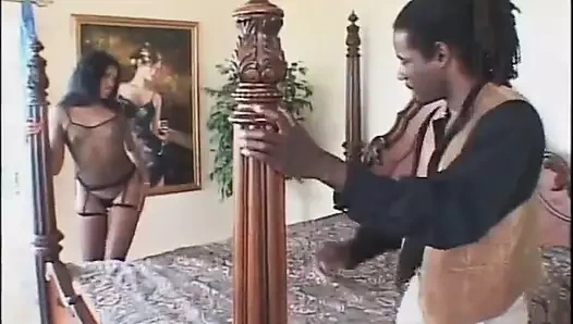 File çoraplı Capri anal sikilmesini sağlıyor sert sikiş